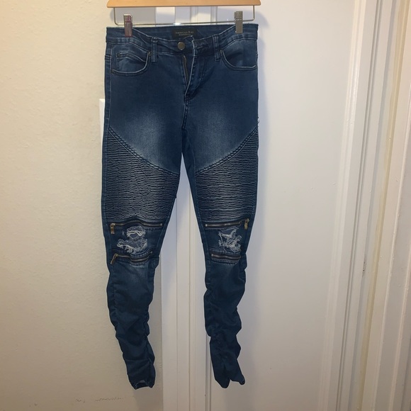Moto 👖Jeans (SOLD) - Picture 2 of 8